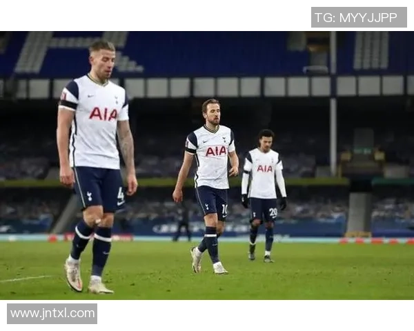 埃弗顿与热刺激战正酣比分结果揭晓引发球迷热议